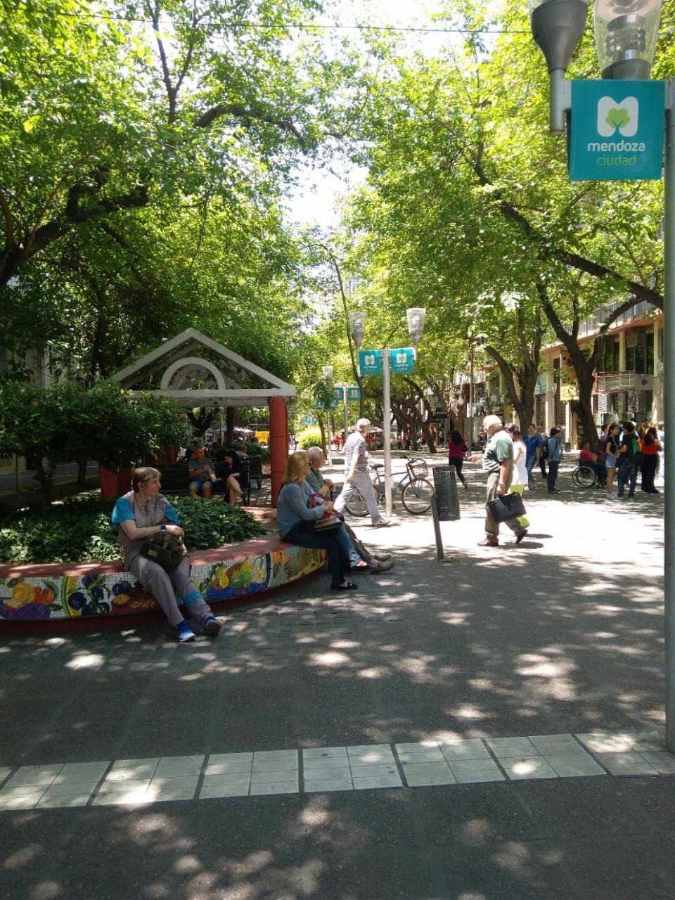 Plaza Independencia Apartment Мендоса Екстериор снимка