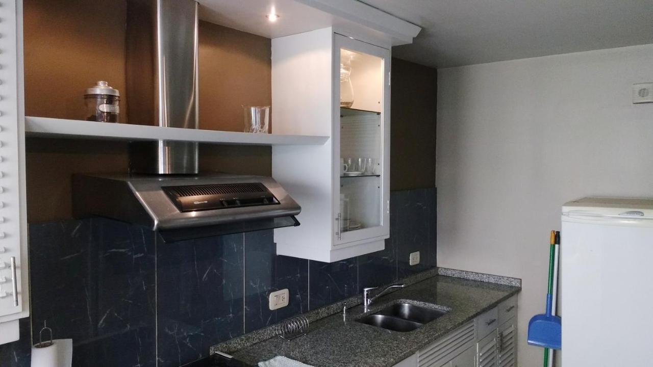 Plaza Independencia Apartment Мендоса Екстериор снимка